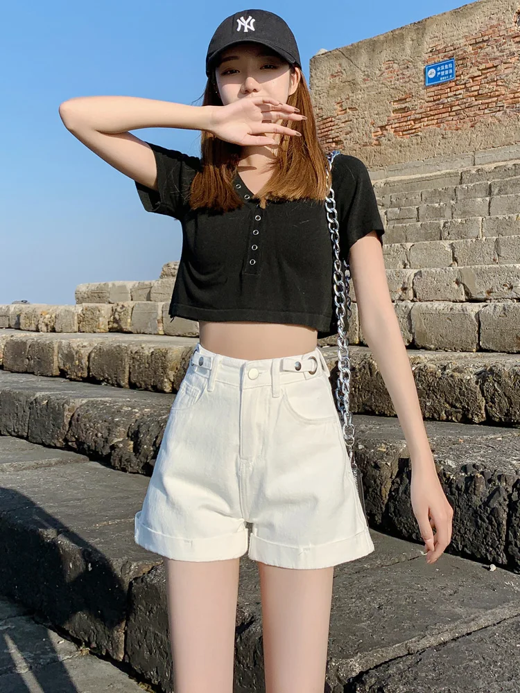 High waist denim shorts women's new Korean version in summer 2021 show thin and wide leg curling, summer wear hot pants 
High waist denim shorts women's new Korean version in summer 2021 show thin and wide leg curling, summer wear hot pants