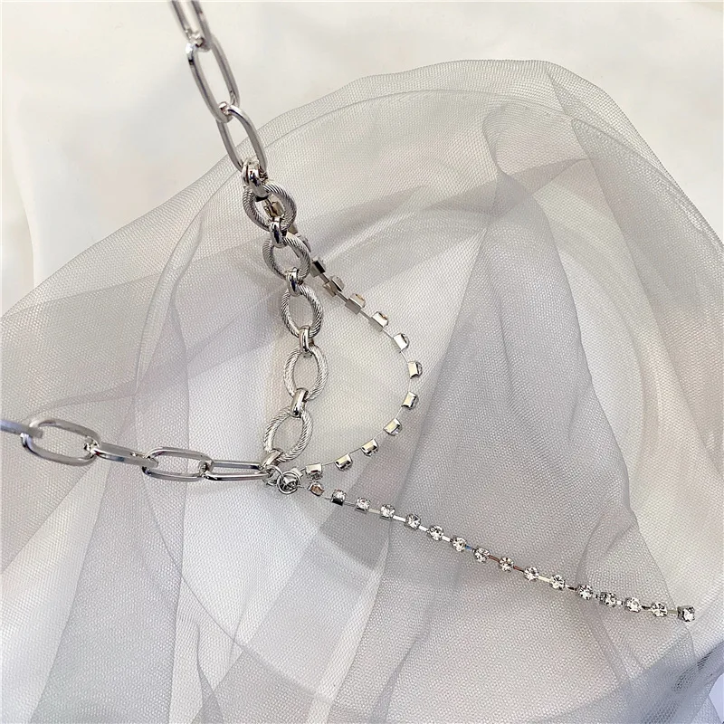 Minimalist Hollow Chunky Cuban Chain Necklaces for Women Gold Color Wide Curb Link Rhinestones Layered Chokers Necklace Jewelry 
Minimalist Hollow Chunky Cuban Chain Necklaces for Women Gold Color Wide Curb Link Rhinestones Layered Chokers Necklace Jewelry