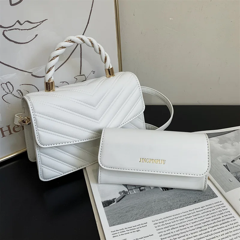 2021autumn New Fashion Ladies Luxury Hit Color Handbag Foreign Style Embroidered Thread Shoulder Bag Casual Simple Messenger Bag
2021autumn New Fashion Ladies Luxury Hit Color Handbag Foreign Style Embroidered Thread Shoulder Bag Casual Simple Messenger Bag