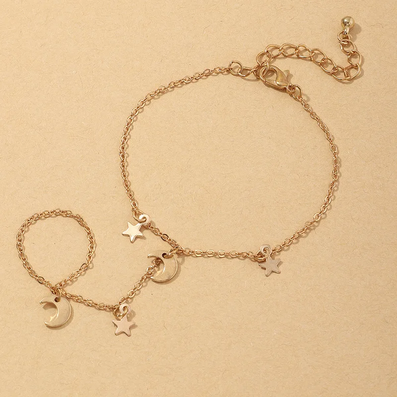 Simple Cute Star Moon Pendant Chain Bracelet Trendy Exquisite Connected Finger Bracelets Hand Accessories for Women Gifts
Simple Cute Star Moon Pendant Chain Bracelet Trendy Exquisite Connected Finger Bracelets Hand Accessories for Women Gifts
