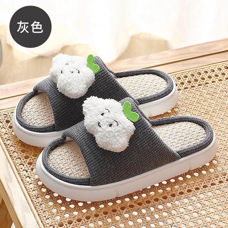 Men and women linen slippers four seasons home indoor cute couple thick-soled non-slip cotton linen slippers summer 
Men and women linen slippers four seasons home indoor cute couple thick-soled non-slip cotton linen slippers summer