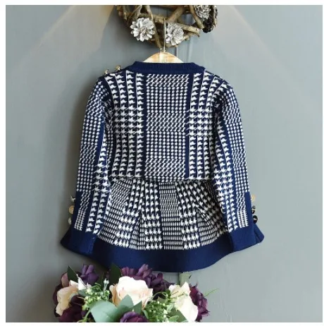 baomingjie Fall toddler girl sweaters 2021 new warm knitted shirt suit skirt Korean fashion autumn winter clothes two piece
baomingjie Fall toddler girl sweaters 2021 new warm knitted shirt suit skirt Korean fashion autumn winter clothes two piece