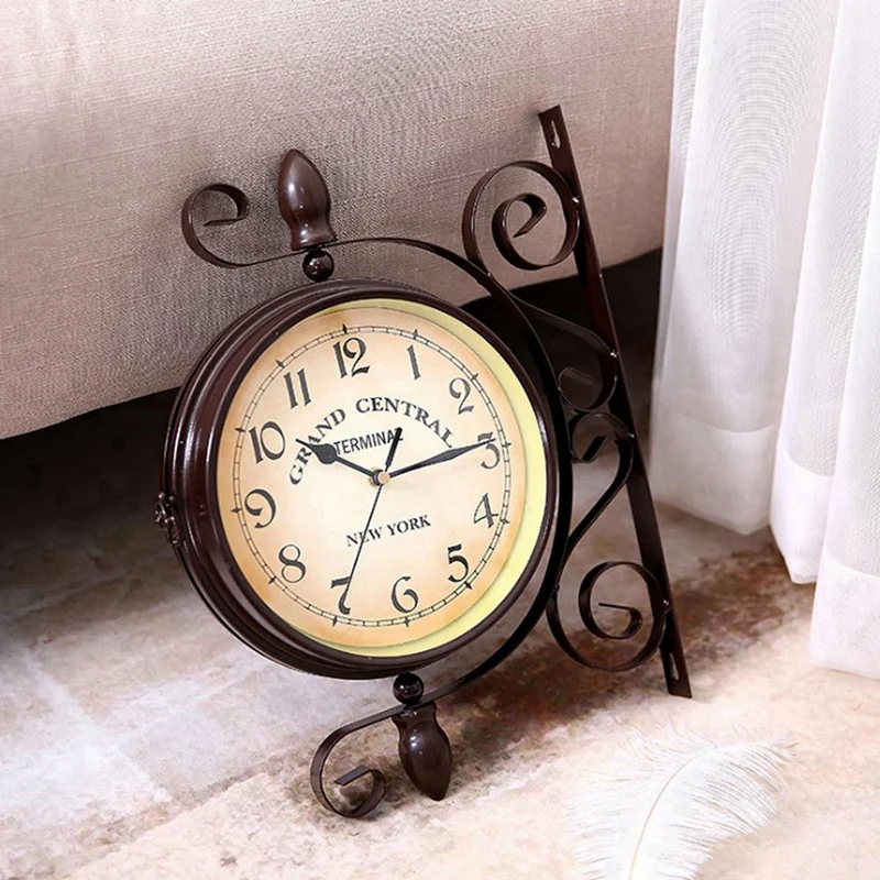 Latest Hot Selling 2021 European Retro Style Clock Innovative Fashion Double-Sided Wall Clock Wall Clock Modern Design 
Latest Hot Selling 2021 European Retro Style Clock Innovative Fashion Double-Sided Wall Clock Wall Clock Modern Design