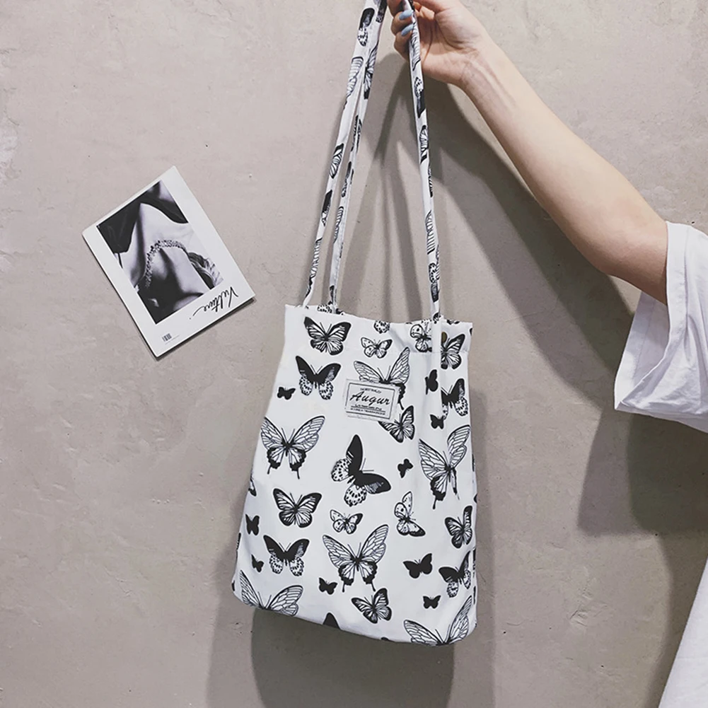 Fashion Women Nylon Printing Shoulder Underarm Bags Elegant Ladies Vintage Large Capacity Totes Handbag Shopping Top-handle Bags
Fashion Women Nylon Printing Shoulder Underarm Bags Elegant Ladies Vintage Large Capacity Totes Handbag Shopping Top-handle Bags