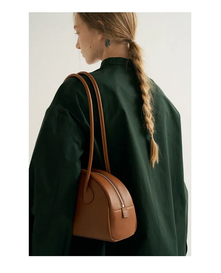 Simple Semicircle Ladies Baguette Bag 2021Trend Niche Women Underarm Bag Senior Ladies Shoulder Bag Ladies Handbag Fashion Purse
Simple Semicircle Ladies Baguette Bag 2021Trend Niche Women Underarm Bag Senior Ladies Shoulder Bag Ladies Handbag Fashion Purse