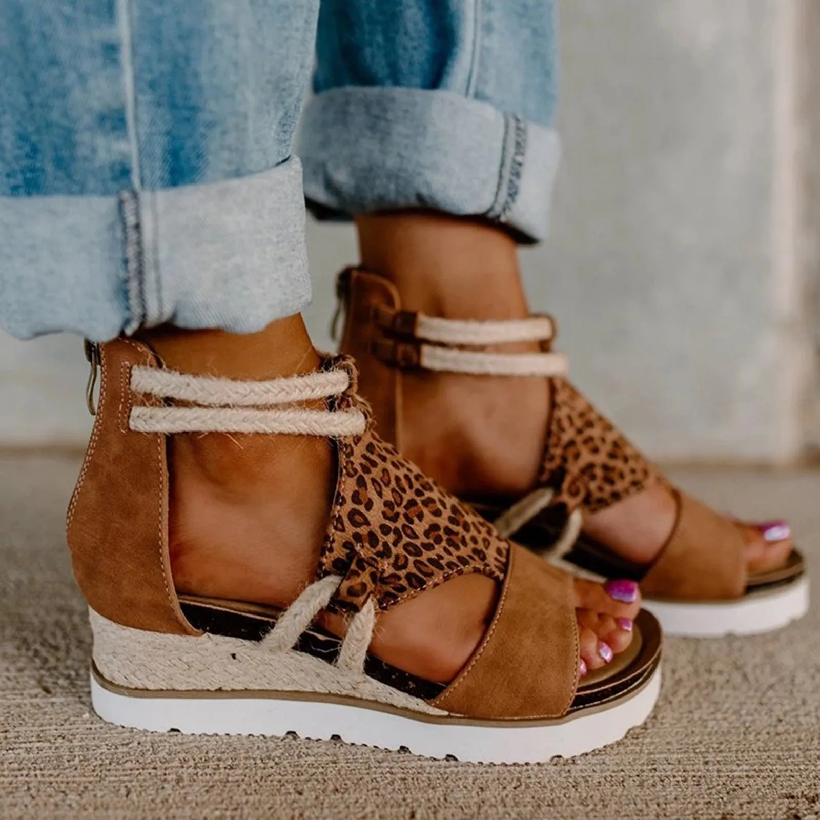 Women 2021 Summer Sandals Leather Shoes Women Wedge Heel Open Toe Fish Mouth Foreign Trade Roman Style Sandals Femme Beach Shoes
Women 2021 Summer Sandals Leather Shoes Women Wedge Heel Open Toe Fish Mouth Foreign Trade Roman Style Sandals Femme Beach Shoes
