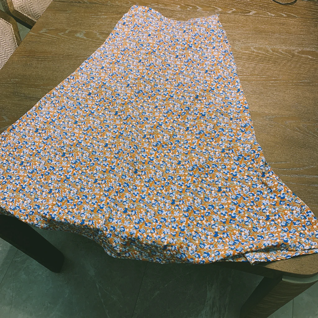Women Fashion 2021 Summer Oil Painting Floral Print Beach Holiday A Line High Waist Skirt Female
Women Fashion 2021 Summer Oil Painting Floral Print Beach Holiday A Line High Waist Skirt Female