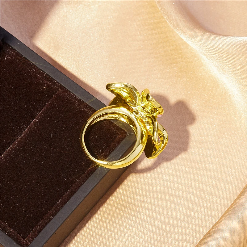 Popular Fashion Temperament Purple Flower Ring Romantic Temperament Women Noble Banquet Accessories Charm Jewelry Gifts
Popular Fashion Temperament Purple Flower Ring Romantic Temperament Women Noble Banquet Accessories Charm Jewelry Gifts