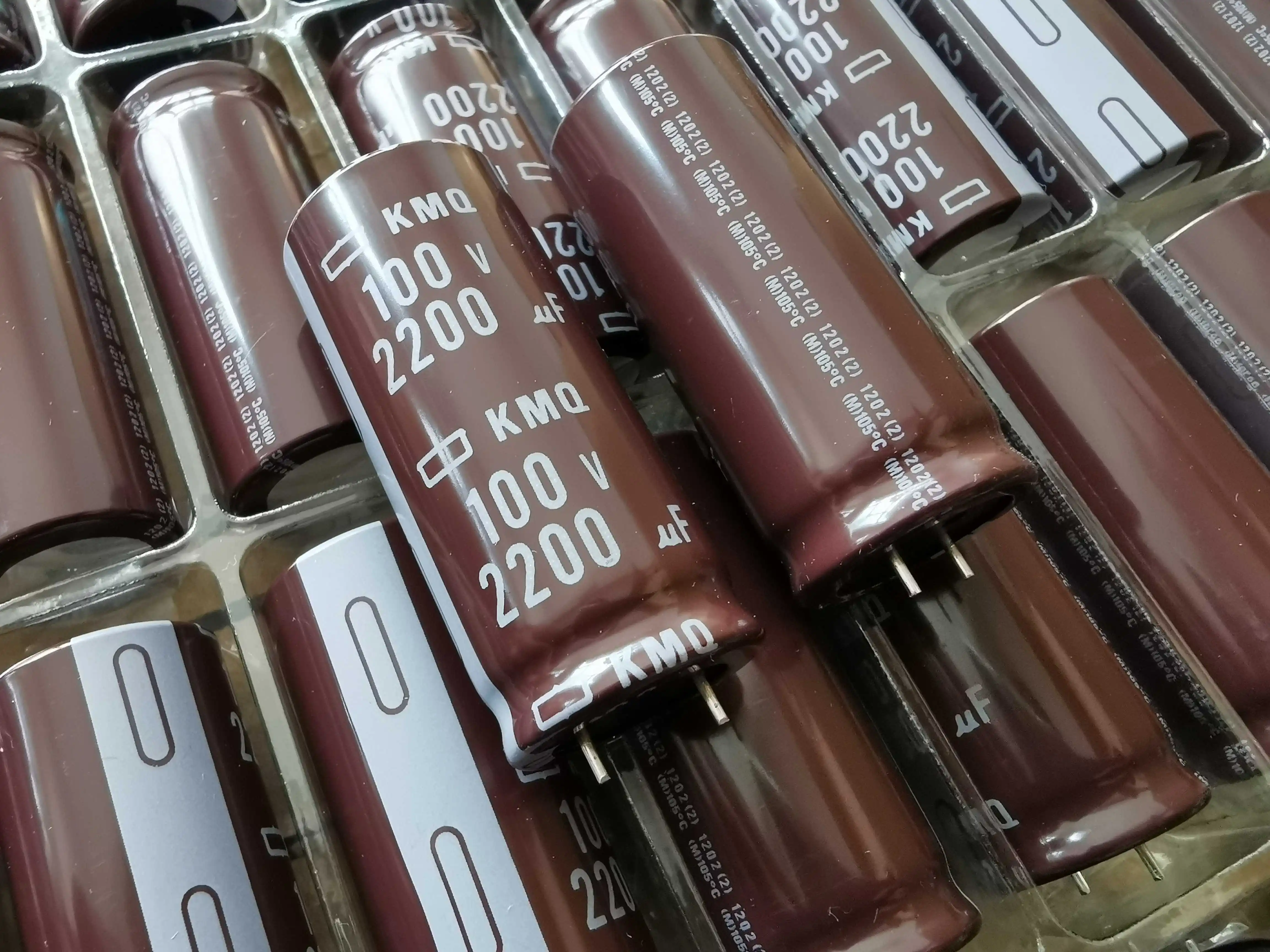 30pcs/lot Original Japanese NIPPON KMQ series 105C filter aluminum electrolytic capacitor free shipping
30pcs/lot Original Japanese NIPPON KMQ series 105C filter aluminum electrolytic capacitor free shipping