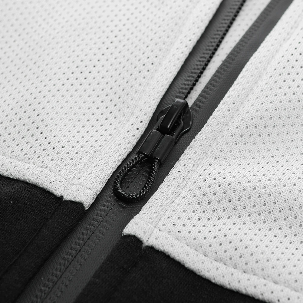 Summer Hoodies Tracksuit Men 2021 Patchwork Hoodies Short Pants Sleeve Sweatshirt Casual Mens Sporting Suis 2PC T-Shirts+Shorts
Summer Hoodies Tracksuit Men 2021 Patchwork Hoodies Short Pants Sleeve Sweatshirt Casual Mens Sporting Suis 2PC T-Shirts+Shorts