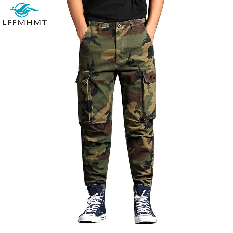 Men Fashion American Style Military Style Camouflage Print Multi Pockets Overalls Pants Male Casual Loose Cotton Cargo Trousers
Men Fashion American Style Military Style Camouflage Print Multi Pockets Overalls Pants Male Casual Loose Cotton Cargo Trousers