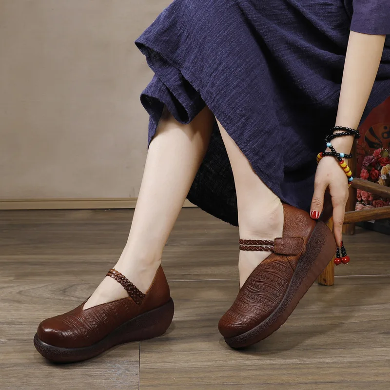 VALLU Original 2020 spring and summer new thick-soled shoes women leather printed soft-soled shoes
VALLU Original 2020 spring and summer new thick-soled shoes women leather printed soft-soled shoes