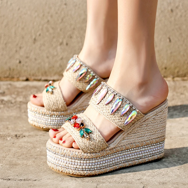 Idyllic Hemp Woven Slope With Super High Heel Platform Ladies Slippers Summer New Style Rhinestone Bohemian Beach Sandals
Idyllic Hemp Woven Slope With Super High Heel Platform Ladies Slippers Summer New Style Rhinestone Bohemian Beach Sandals