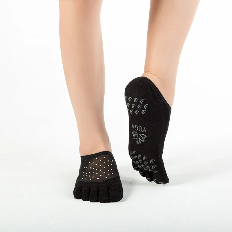 2 Pairs Five Toe Non-slip Yoga Socks with Grip Women Fitness Pilates Wear Anti-slip Socks Mesh Breathable Rubber Dot Sports Sock
2 Pairs Five Toe Non-slip Yoga Socks with Grip Women Fitness Pilates Wear Anti-slip Socks Mesh Breathable Rubber Dot Sports Sock