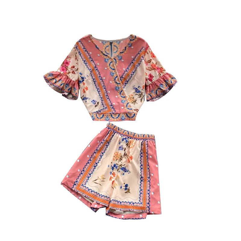 Retro holiday style print set new women's Chiffon Top and wide leg shorts in 2021
Retro holiday style print set new women's Chiffon Top and wide leg shorts in 2021