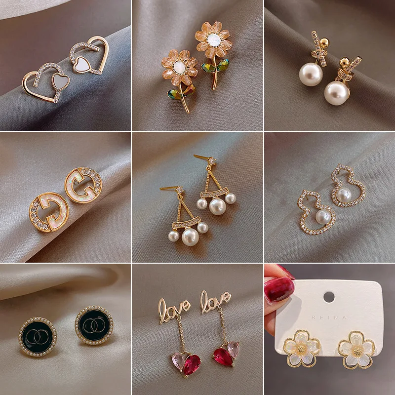 New Ladies Fashion Charm Popular Simple Cute Earrings Wholesale Earrings for Women
New Ladies Fashion Charm Popular Simple Cute Earrings Wholesale Earrings for Women