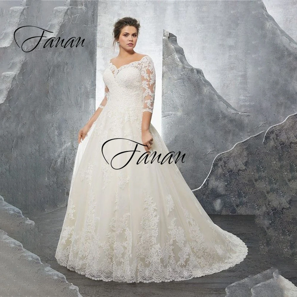 Elegant Lace Appliques V-Neck Wedding Dress Three Quarter Sleeve A-Line Plus Size Bridal Gown robe de soirée de mariage
Elegant Lace Appliques V-Neck Wedding Dress Three Quarter Sleeve A-Line Plus Size Bridal Gown robe de soirée de mariage