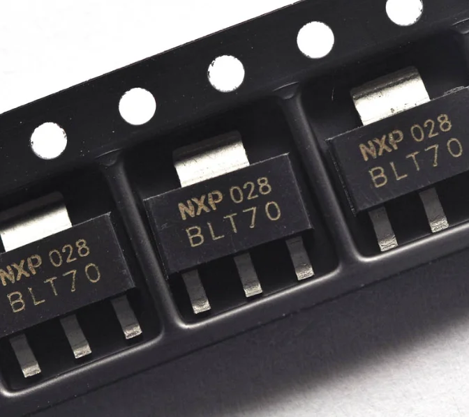 Mxy High Frequency Transistor Series BLT70 250MA / 4.8V / 2.1W / 900MHZ () 10PCS / lot
Mxy High Frequency Transistor Series BLT70 250MA / 4.8V / 2.1W / 900MHZ () 10PCS / lot