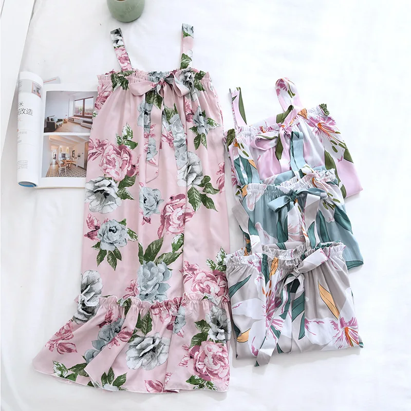Spring Thin Rayon Cotton Women's Floral Pajamas, Summer Cotton Suspender Nightdress, Breathable, Soft and Comfortable Homewear
Spring Thin Rayon Cotton Women's Floral Pajamas, Summer Cotton Suspender Nightdress, Breathable, Soft and Comfortable Homewear