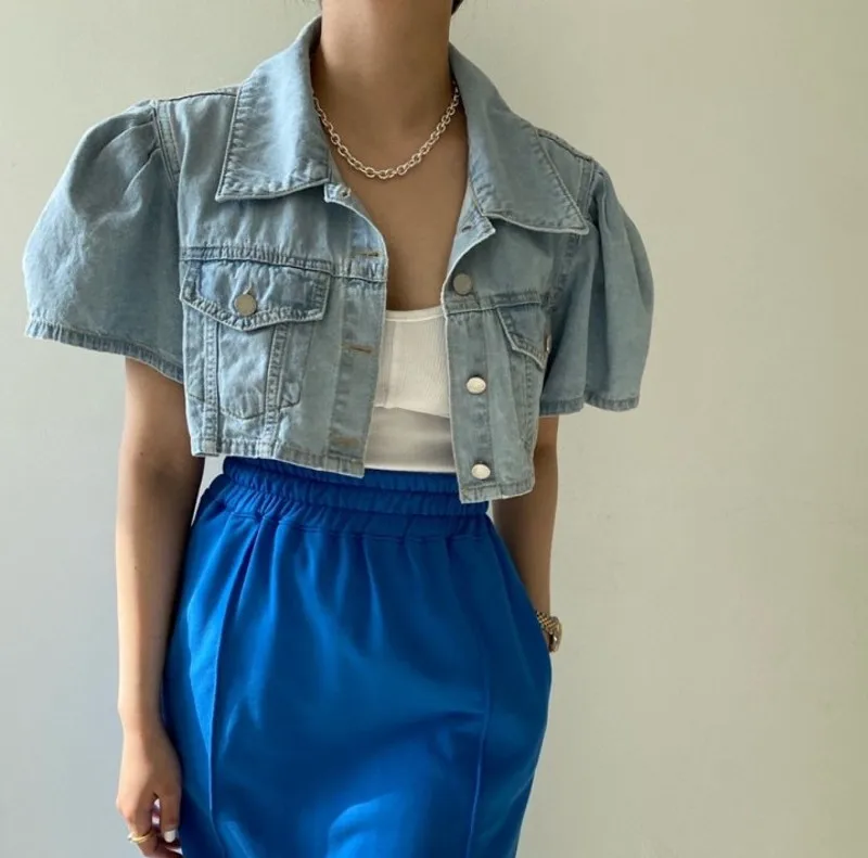 2021summer Fashion casual women Puff Sleeve Pocket Lapel Short Sleeve Thin Denim Jacket Short coat Tops
2021summer Fashion casual women Puff Sleeve Pocket Lapel Short Sleeve Thin Denim Jacket Short coat Tops