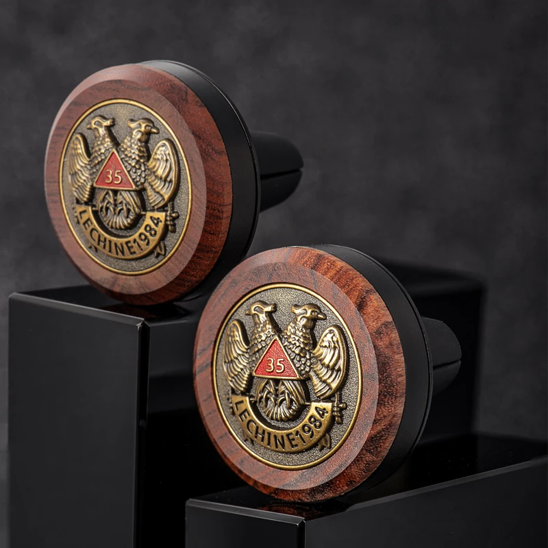 Luxury Wood Car Scent Diffuser Animal Pattern Design Car Fragrance Wild Beast Car Flavoring Smell the Car Accessories
Luxury Wood Car Scent Diffuser Animal Pattern Design Car Fragrance Wild Beast Car Flavoring Smell the Car Accessories