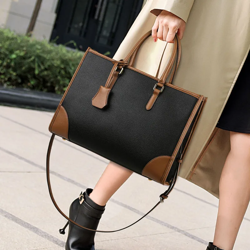 Luxury Brand 100% Genuine Leather Temperament Ladies Handbags Hit Color High-end Western Style One-shoulder Messenger Bag Speedy
Luxury Brand 100% Genuine Leather Temperament Ladies Handbags Hit Color High-end Western Style One-shoulder Messenger Bag Speedy