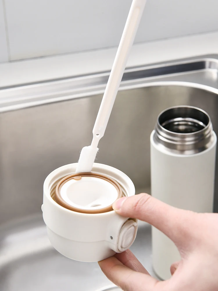 Gap cleaning artifact Vacuum cup brushing cup lid to tea stains no dead ends toilet window groove small brush
Gap cleaning artifact Vacuum cup brushing cup lid to tea stains no dead ends toilet window groove small brush