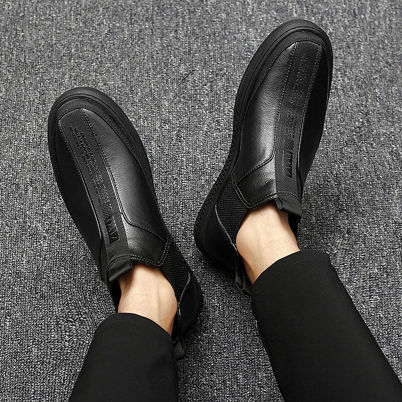 shoe with causal fashion leather sports top sale flat for sport High leisure shoes man Casual mens sneaker hightop Sneaker men
shoe with causal fashion leather sports top sale flat for sport High leisure shoes man Casual mens sneaker hightop Sneaker men