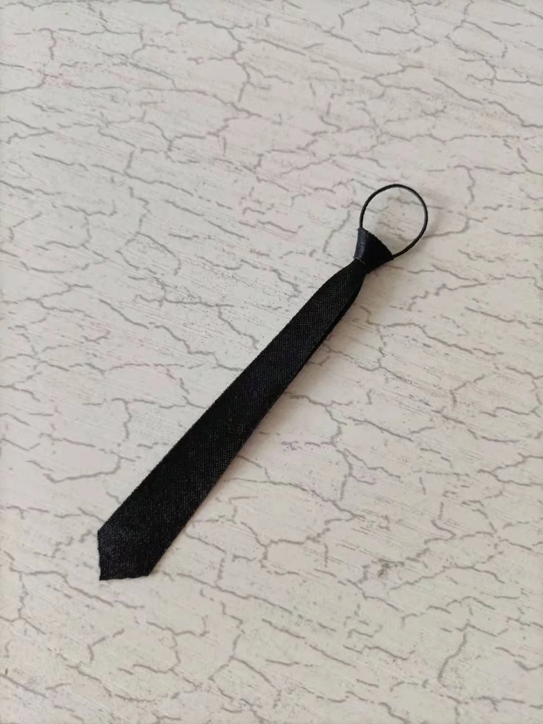 1/6 Scale Mini ties Models black silver male west suit ties for 12" TBLeague PH Action soldier Figures Jiaou dolls DIY toys
1/6 Scale Mini ties Models black silver male west suit ties for 12" TBLeague PH Action soldier Figures Jiaou dolls DIY toys