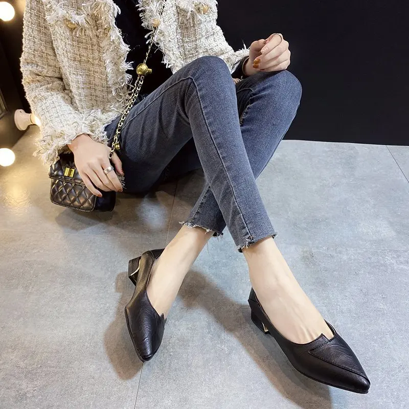 HQFZO Sandalet Womens Chunky Heels Sandals Pumps Pointed Toe Leather Office Low Heels Pumps Woman Shoes Lady Female Shoes
HQFZO Sandalet Womens Chunky Heels Sandals Pumps Pointed Toe Leather Office Low Heels Pumps Woman Shoes Lady Female Shoes