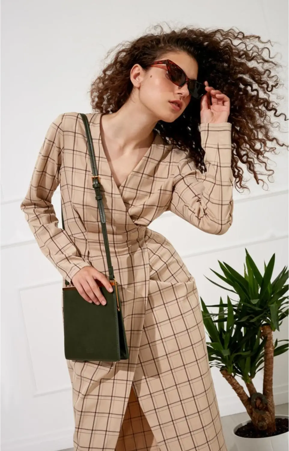 Women V-Neck Plaid Split Bodycon Slim Elegant Street Clothes Sexy Holiday Autumn New Top Sale Fashion Full Dresses
Women V-Neck Plaid Split Bodycon Slim Elegant Street Clothes Sexy Holiday Autumn New Top Sale Fashion Full Dresses