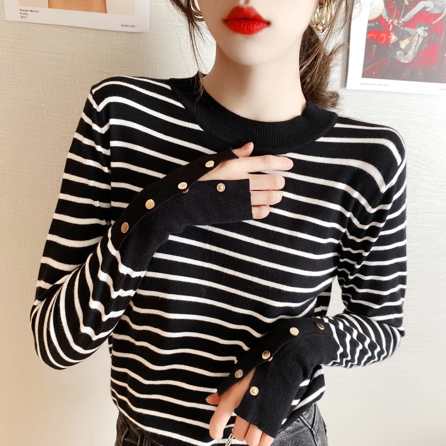Striped round Neck Knitted Bottoming Shirt for Women Autumn and Winter Fashionable Spring Clothing New Inner Wear Slim Fit
Striped round Neck Knitted Bottoming Shirt for Women Autumn and Winter Fashionable Spring Clothing New Inner Wear Slim Fit