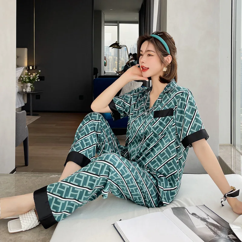 Print Pajamas Set Women Lounge Wear Satin Two Piece Suit Casual Sleepwear Lounge Wear Soft Pyjamas Lingerie Summer New Homewear
Print Pajamas Set Women Lounge Wear Satin Two Piece Suit Casual Sleepwear Lounge Wear Soft Pyjamas Lingerie Summer New Homewear