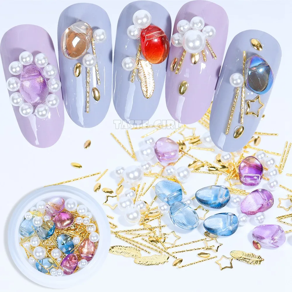 1Pot Mix Crystal Petal Jewel Pearls Gold Metal Feather Twist Bar Arylic Nail Art Rhinestone Gems Decorations Manicure DIY Tips
1Pot Mix Crystal Petal Jewel Pearls Gold Metal Feather Twist Bar Arylic Nail Art Rhinestone Gems Decorations Manicure DIY Tips