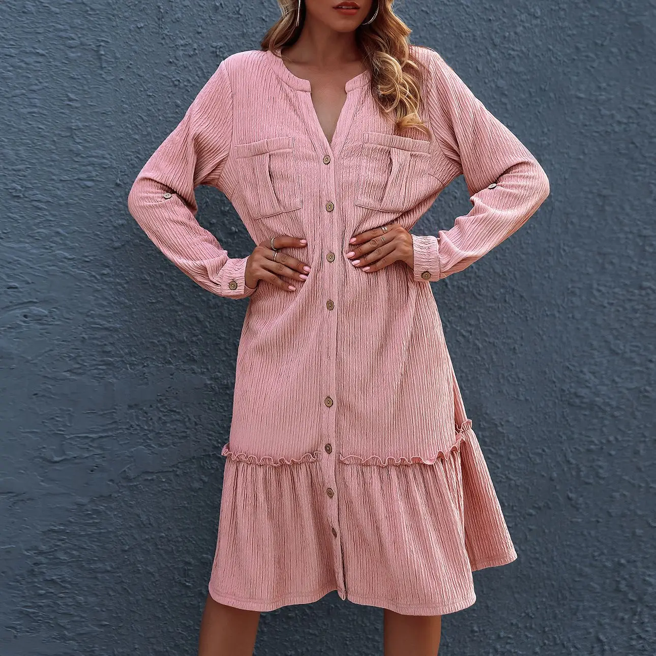 2021 Pleated Turn-Down Collar Button Blouse Dress Women Sexy Long Sleeve Mini Dresses Solid Streetwear Female Shirt Vestidos
2021 Pleated Turn-Down Collar Button Blouse Dress Women Sexy Long Sleeve Mini Dresses Solid Streetwear Female Shirt Vestidos