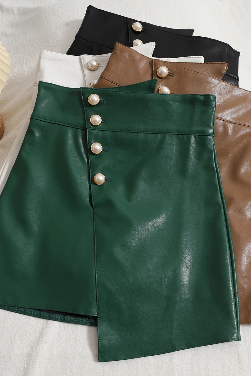 Temperament solid color PU leather female autumn new high waist breasted irregular Korean style thin skirt trend skirts
Temperament solid color PU leather female autumn new high waist breasted irregular Korean style thin skirt trend skirts