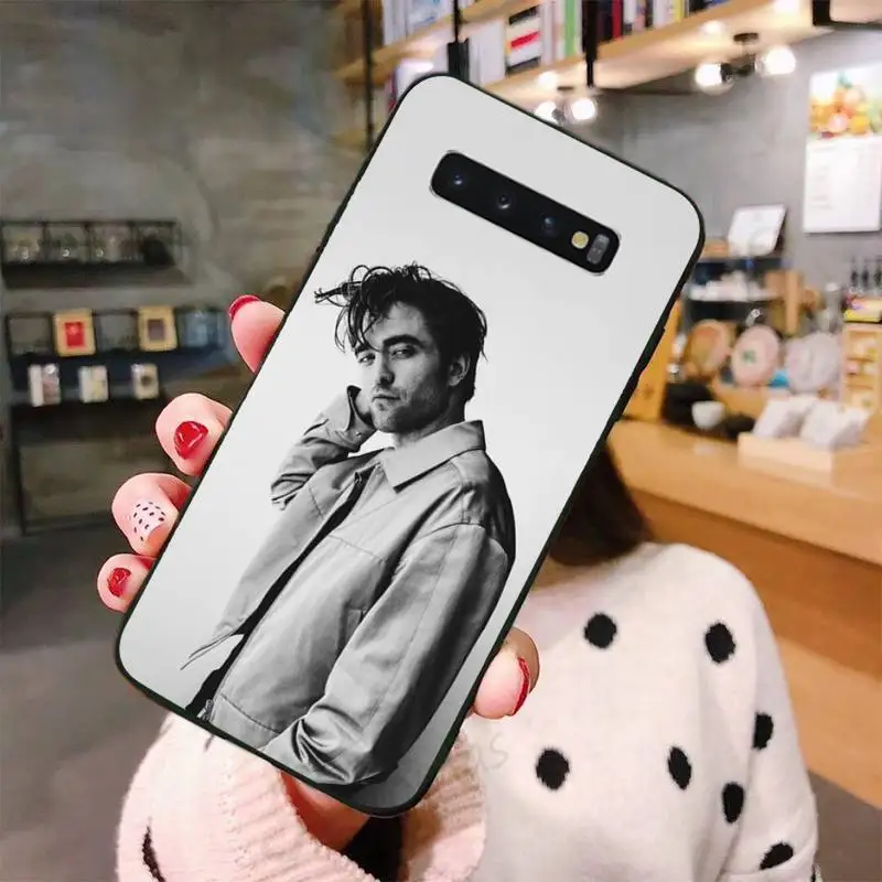 star cool man Robert Pattinson Phone Cases For Samsung A50 A51 A71 A20E A20S S10 S20 S21 S30 Plus ultra 5G M11 funda shell
star cool man Robert Pattinson Phone Cases For Samsung A50 A51 A71 A20E A20S S10 S20 S21 S30 Plus ultra 5G M11 funda shell