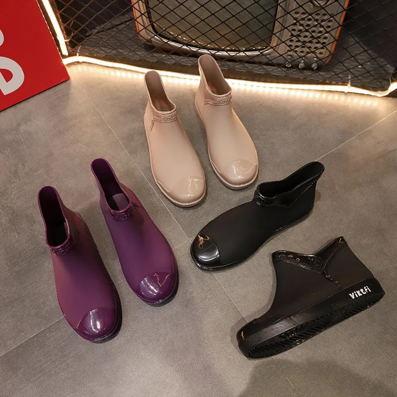 Yu xie female fashion short tube water shoes outside of the four seasons wear work shoes han edition of the tube waterproof n
Yu xie female fashion short tube water shoes outside of the four seasons wear work shoes han edition of the tube waterproof n