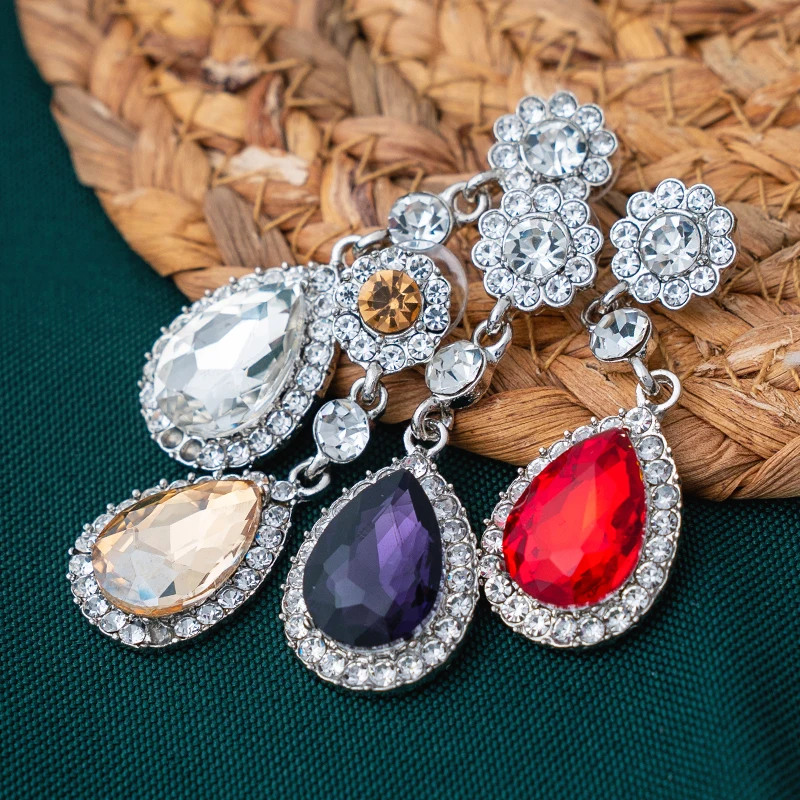Роскошные Висячие серьги для невесты прозрачные фиолетовые красные желтые висячие серьги с кристаллами для женщин ювелирные изделия для с... 
Роскошные Висячие серьги для невесты прозрачные фиолетовые красные желтые висячие серьги с кристаллами для женщин ювелирные изделия для с...
