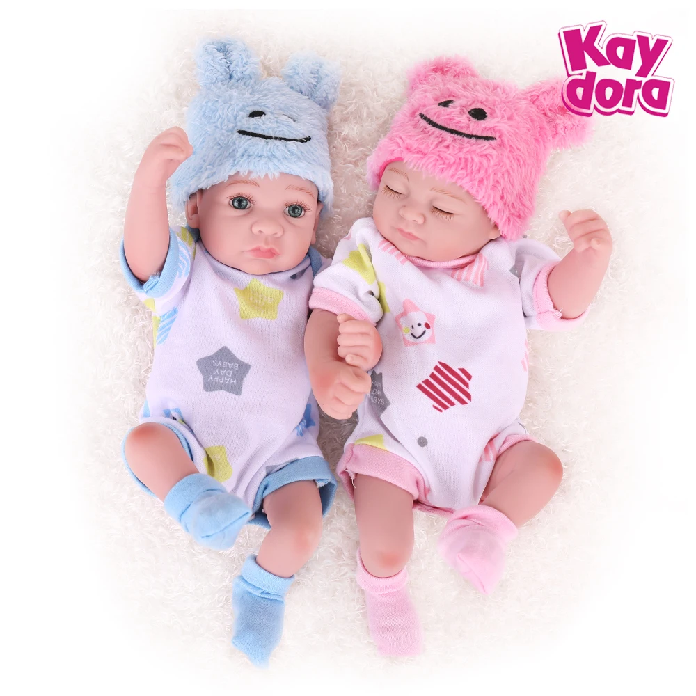 Reborn Dolls de Silicone Body twins a couple 25cm adorable Toys For kids boneca Baby Bebe Birthday Christmas Gift
Reborn Dolls de Silicone Body twins a couple 25cm adorable Toys For kids boneca Baby Bebe Birthday Christmas Gift
