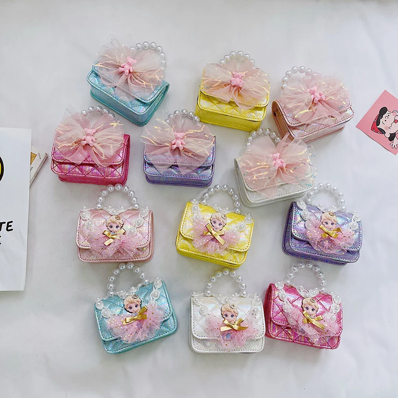 Disney Elsa Princess Laser Girl Bag New Chain Small Square Bag Shoulder Bag Accessories Messenger Bag Fashion Pearl Handbag
Disney Elsa Princess Laser Girl Bag New Chain Small Square Bag Shoulder Bag Accessories Messenger Bag Fashion Pearl Handbag