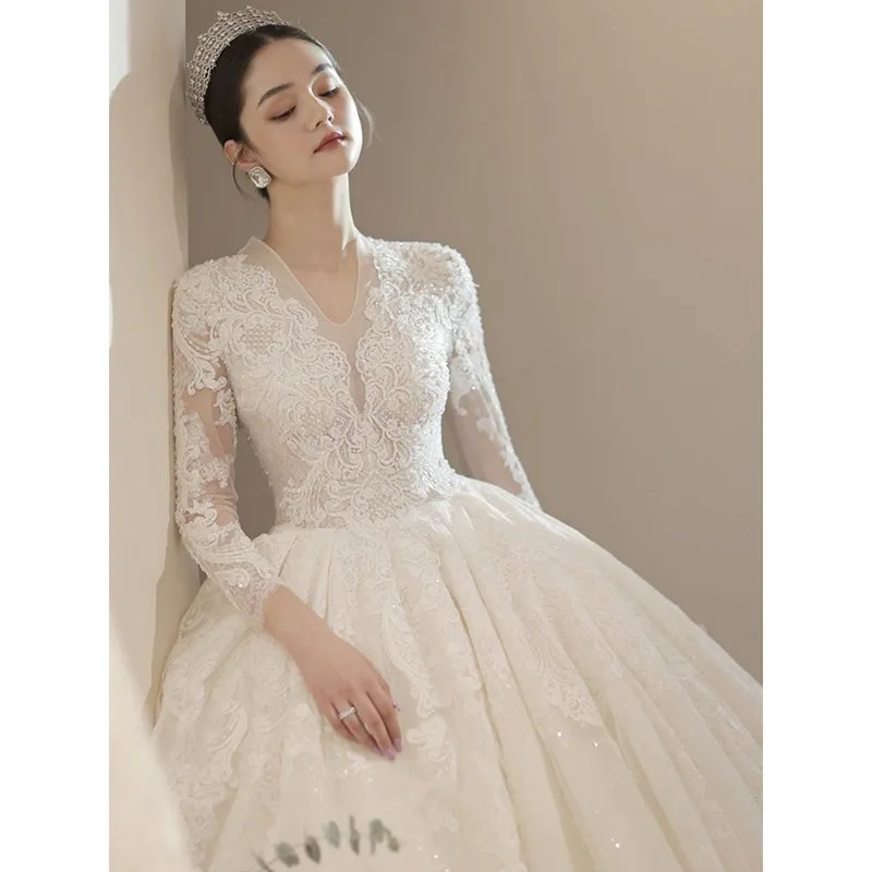 Lace Wedding Dress 2022 Long Sleeve New Winter V-neck Flower Ball Gown Princess Wedding Dresses Vestido De Noiva
Lace Wedding Dress 2022 Long Sleeve New Winter V-neck Flower Ball Gown Princess Wedding Dresses Vestido De Noiva