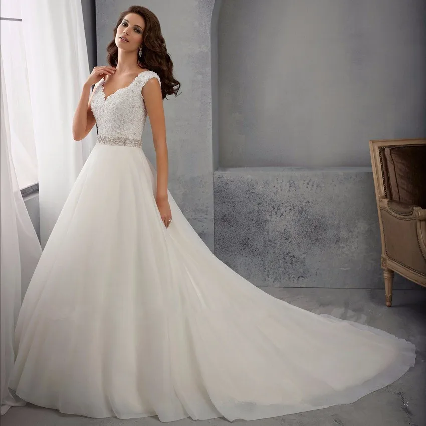 Beading A Line Straps Wedding Dress 2021 Appliques Sequins V Neck Wedding Gowns Bridal Dresses Court Train Vestido De Noiva
Beading A Line Straps Wedding Dress 2021 Appliques Sequins V Neck Wedding Gowns Bridal Dresses Court Train Vestido De Noiva