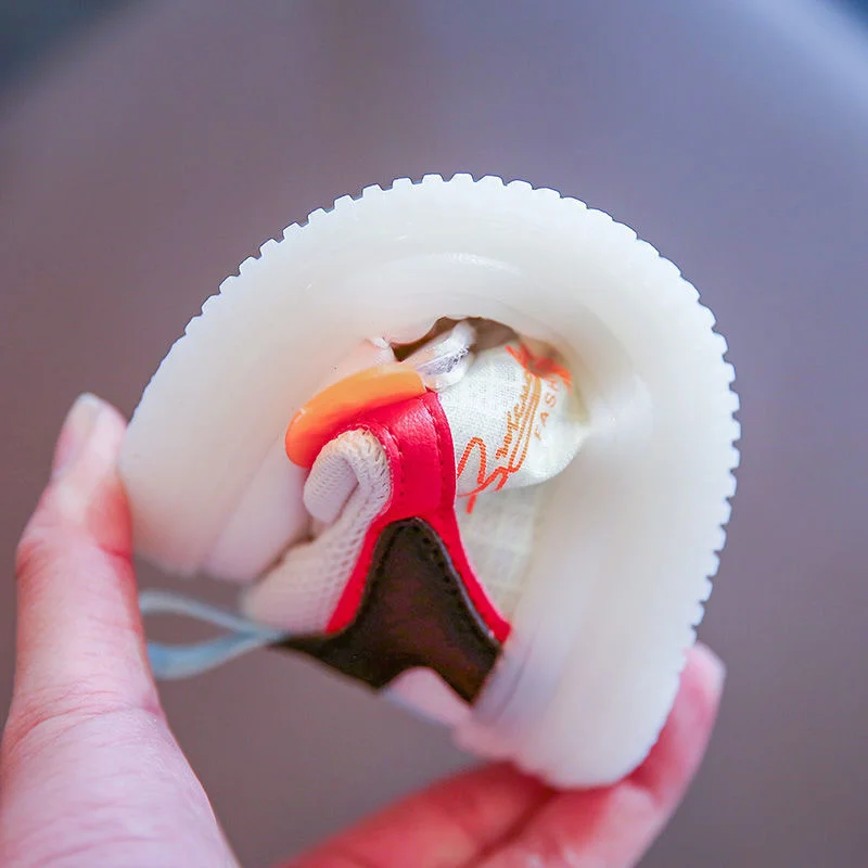 Girls' Canvas Shoes 2021 Summer New Boys' Korean Flat Bottom Mesh Small White Shoes Breathable Children's Sports Shoes 2021
Girls' Canvas Shoes 2021 Summer New Boys' Korean Flat Bottom Mesh Small White Shoes Breathable Children's Sports Shoes 2021