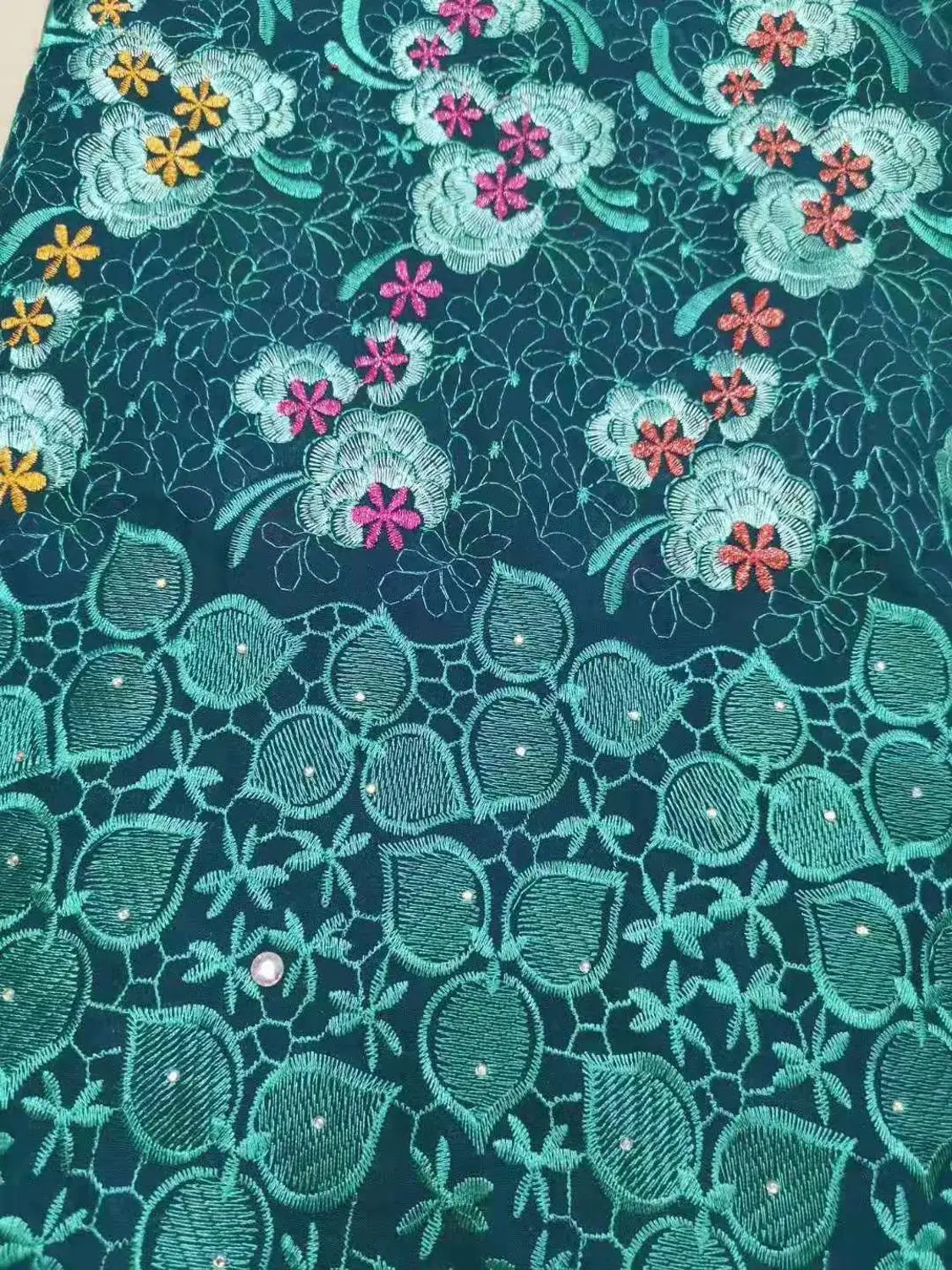 Best Selling Dark Green African Nigerian Wax George Guipure Lace Fabric French Voile Lace Fabric 5 yards/Lot
Best Selling Dark Green African Nigerian Wax George Guipure Lace Fabric French Voile Lace Fabric 5 yards/Lot