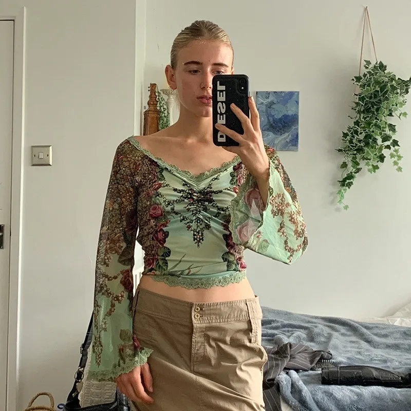 Hirigin Aesthetic Grunge Clothes Autumn Costume Lace Floral Printed T Shirt Women Vintage Print Shirt Flare Long Sleeve Tops
Hirigin Aesthetic Grunge Clothes Autumn Costume Lace Floral Printed T Shirt Women Vintage Print Shirt Flare Long Sleeve Tops