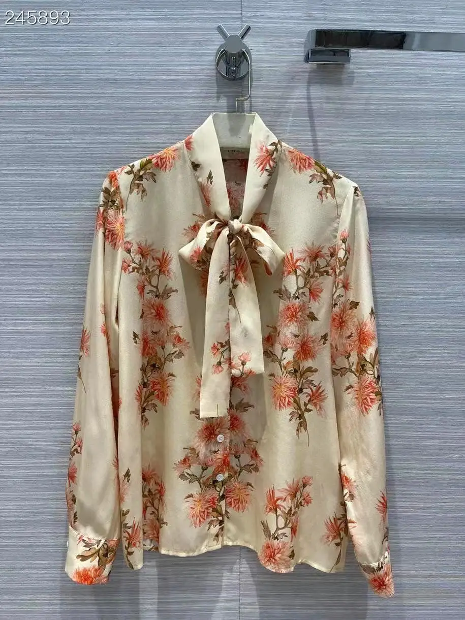 Women Loose Blouses Tops 2021 Autumn Flowers Print Runway Long Sleeve Silk Shirt Ladies Elegant Vintage Holiday Shirts
Women Loose Blouses Tops 2021 Autumn Flowers Print Runway Long Sleeve Silk Shirt Ladies Elegant Vintage Holiday Shirts