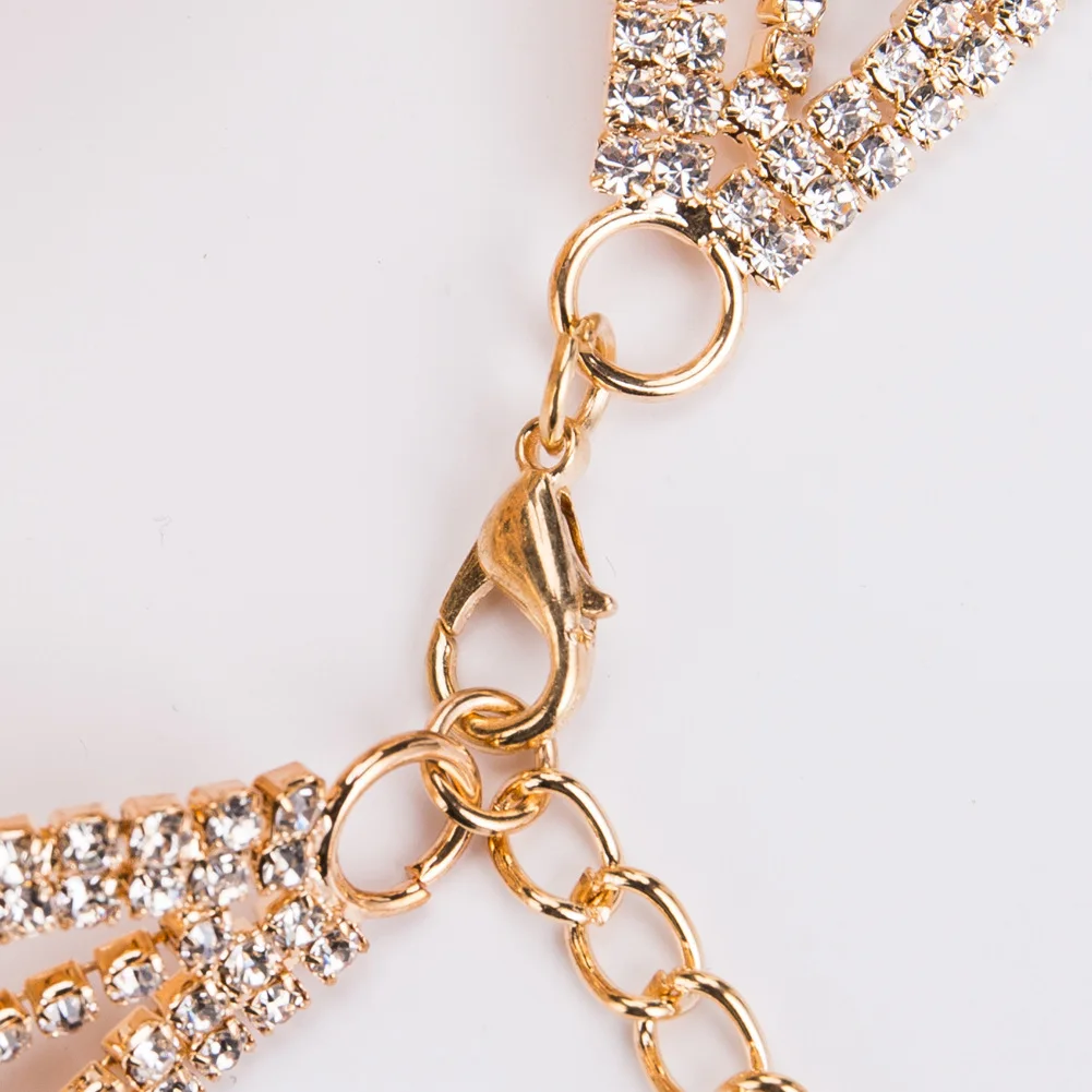 

Hyperbole Woman Fashion Neck Chain Chokers Necklaces Shining Rhinestone Geometry Europe and America Charm Clavicle Trendy Weddin