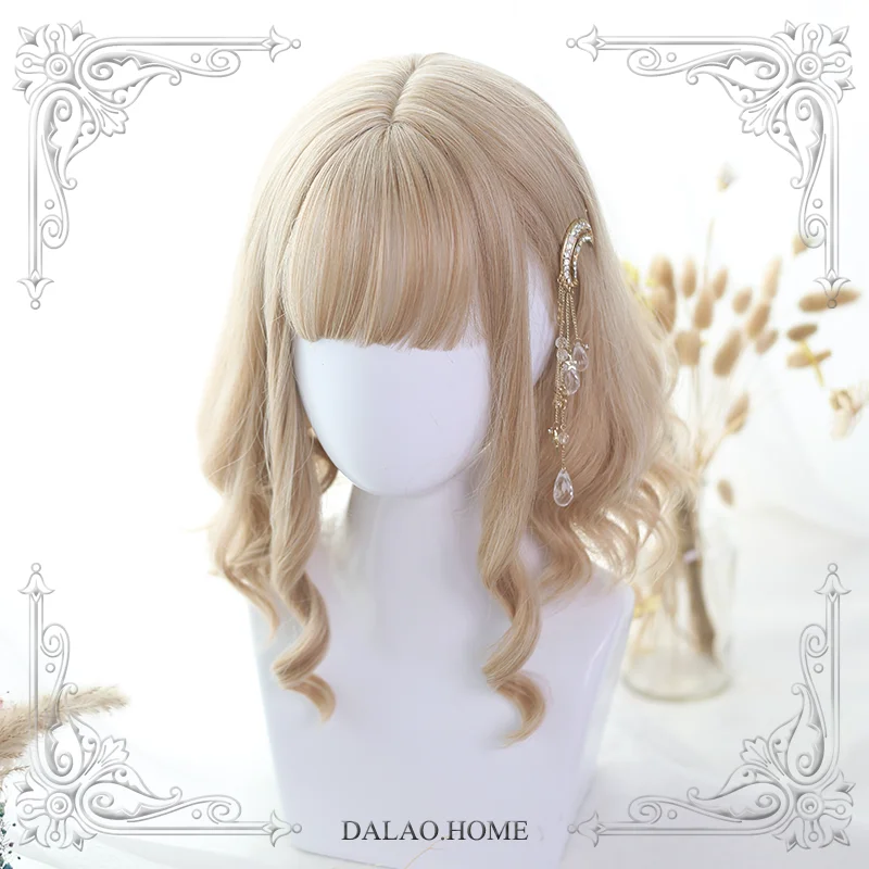 High Quality Harajuku Soft Girl Lolita Short Hair Roman Volume Practice Walnut Wig Costume Party
High Quality Harajuku Soft Girl Lolita Short Hair Roman Volume Practice Walnut Wig Costume Party