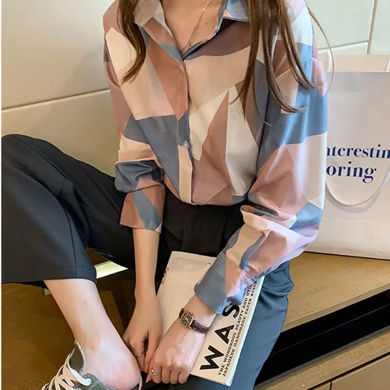 Autumn Retro Hong Kong-style Printed Shirt Women's Autumn Clothing 2021 New Design Niche Chiffon Shirt Long-sleeved Shirt 
Autumn Retro Hong Kong-style Printed Shirt Women's Autumn Clothing 2021 New Design Niche Chiffon Shirt Long-sleeved Shirt